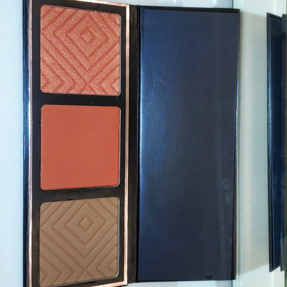 Makeup Geek Face Pallette + Brush